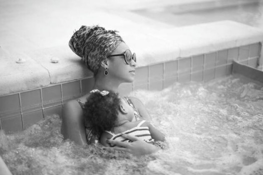 Beyoncé in Hot Tub Tumblr Post: