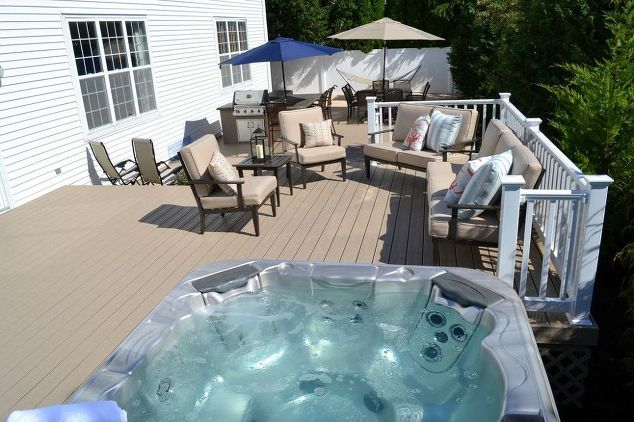 Trex Deck with Spa: 