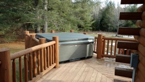 Bullfrog Spas Impervious Design: Even the tray that runs underneath a Bullfrog Spa is made of the same injection-molded plastic as the frame. This is ideal when you live in a natural area where there are plenty of critters that might gnaw their way through a weaker frame. 