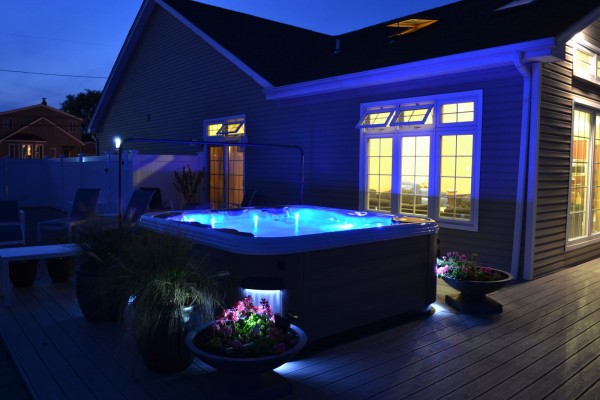  LED Interior Lighting: Even without recessing the hot tub into a deck, or creating a garden setting for it, a lighted spa on its own creates a beautiful scene at night. Interior LED custom packages are available -- as are floating LED lights, which can be purchased separately as inexpensive options.
