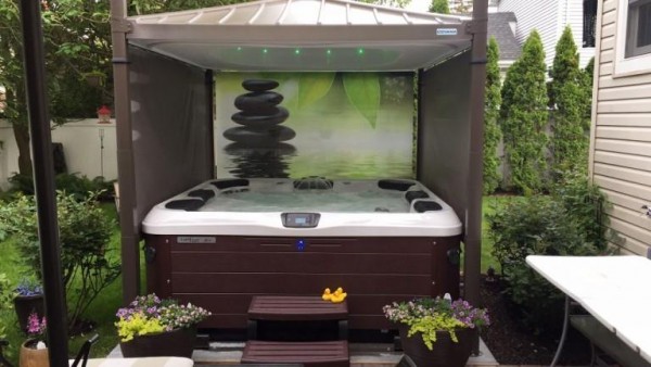 Hot Tub with Automated Cover (So. Baldwin/NY): 