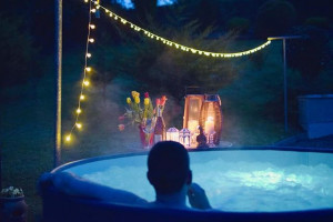 Photo: Hot Tubs with LEDs are great for parties/Pinterest