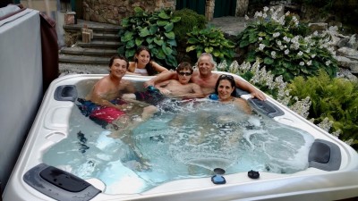 Hot Tubs Make Great Water Features (Long Island/NY):