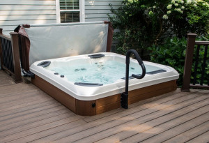 Hot Tub Ideal for Hydrotherapy